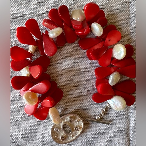 Artisan signed Sterling Silver Red Coral & Pearl bracelet Oversized Toggle Clasp - Picture 13 of 13